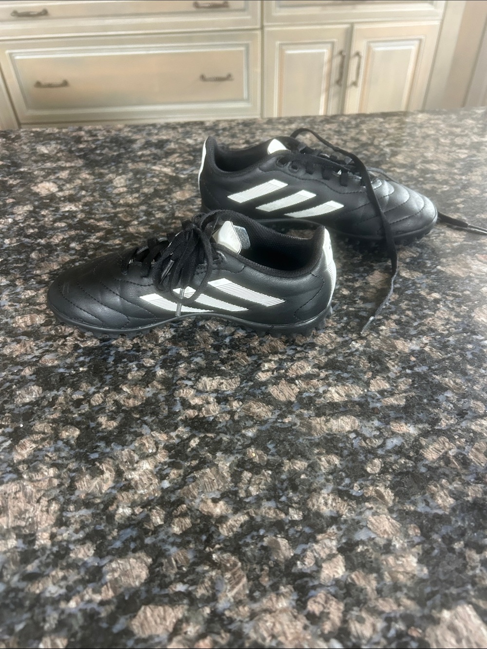 ADIDAS SOCCER GOLETTO  CLEATS SIZE 1.5
